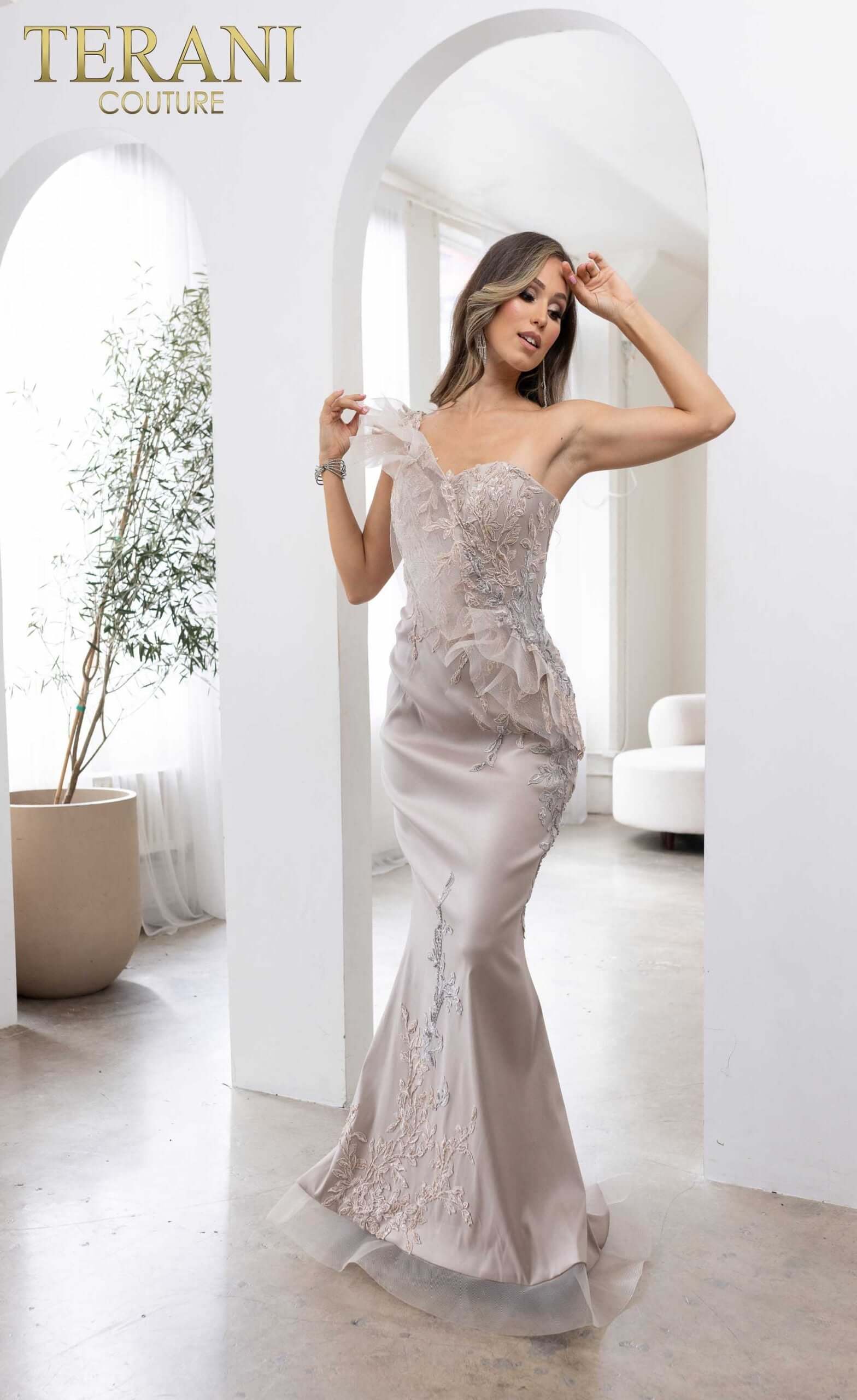Asymmetrical Embroidered Off-Shoulder Trumpet Column Evening Dress