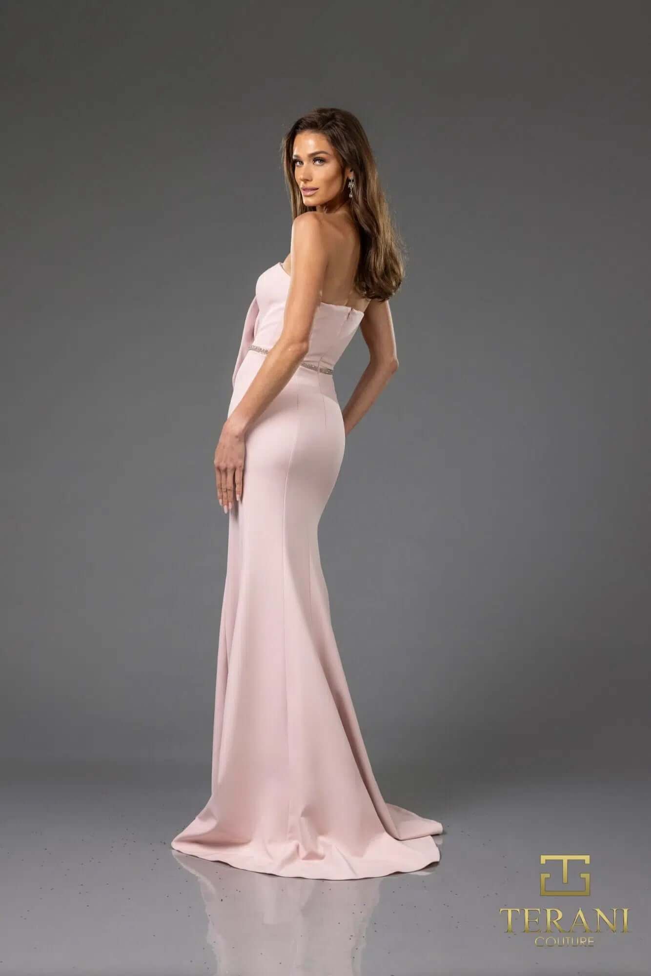 251E4631 TERANI Stretch Satin Sleeveless Fit And Flare Evening Dress