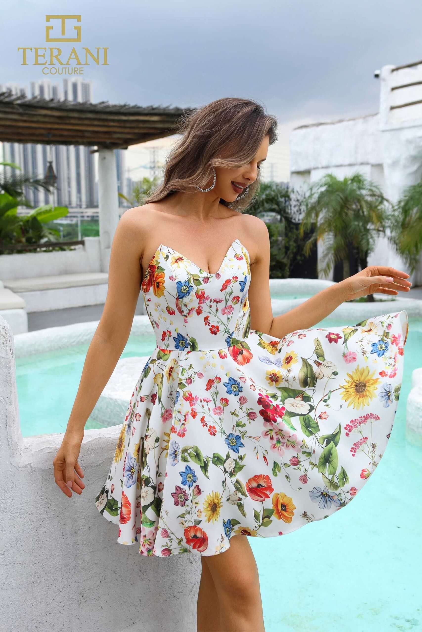 251P4374 TERANI Strapless A-line Short Prom Dress