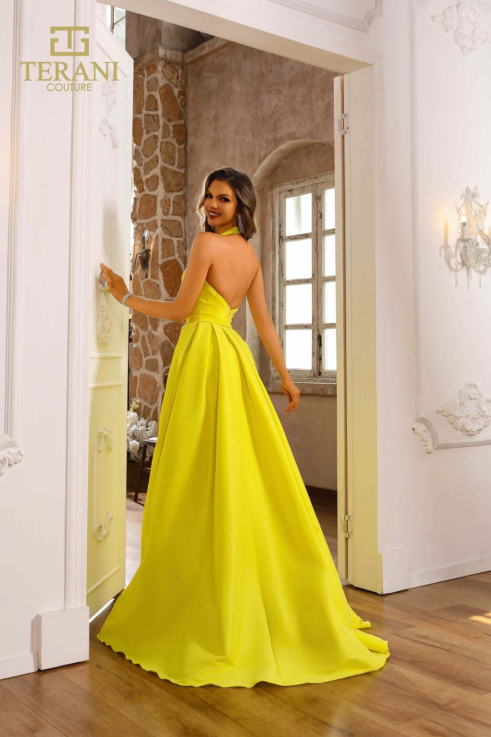 251P4058 TERANI Stretch Tafetta Sleeveless Halter Ballgown