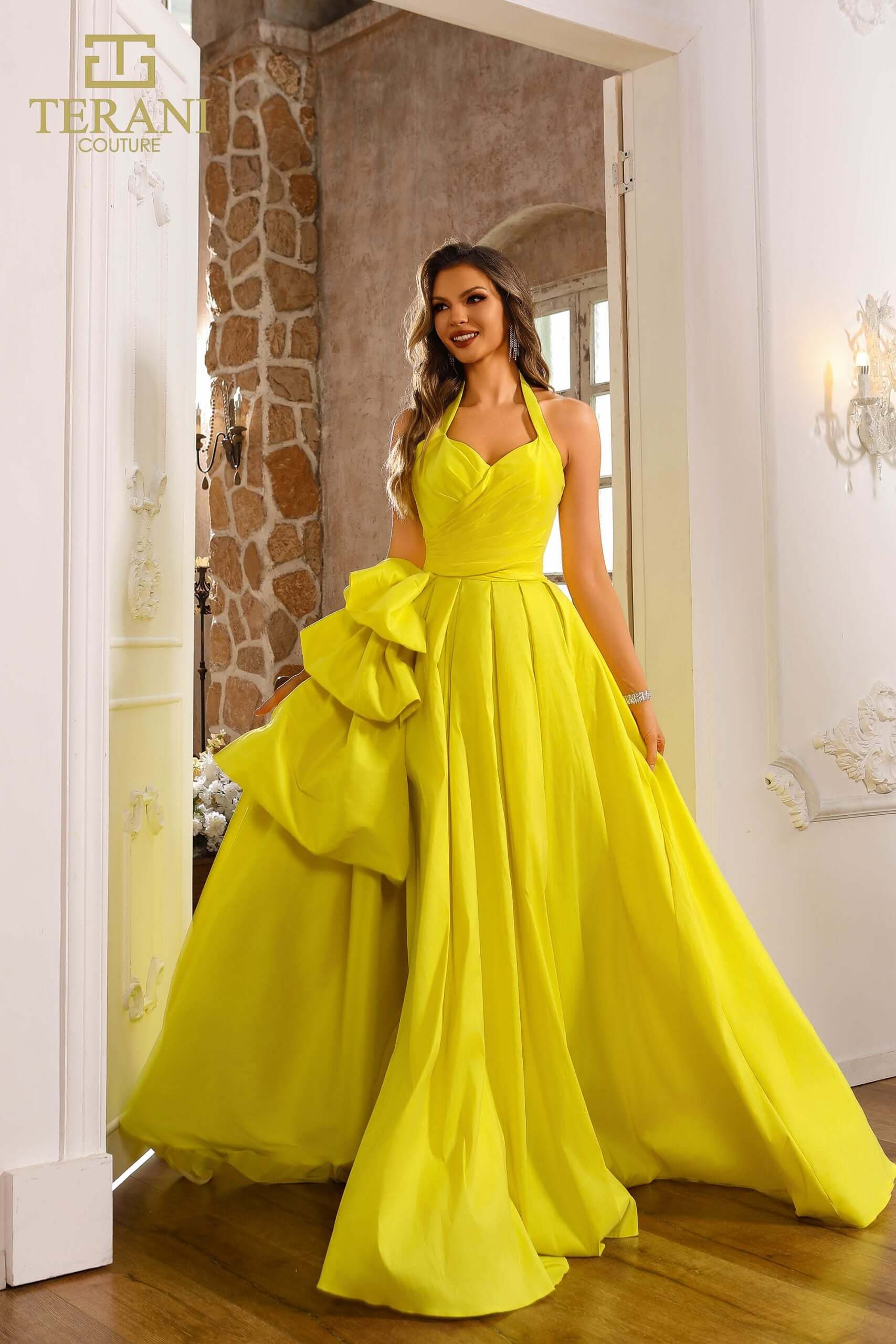 251P4058 TERANI Stretch Tafetta Sleeveless Halter Ballgown