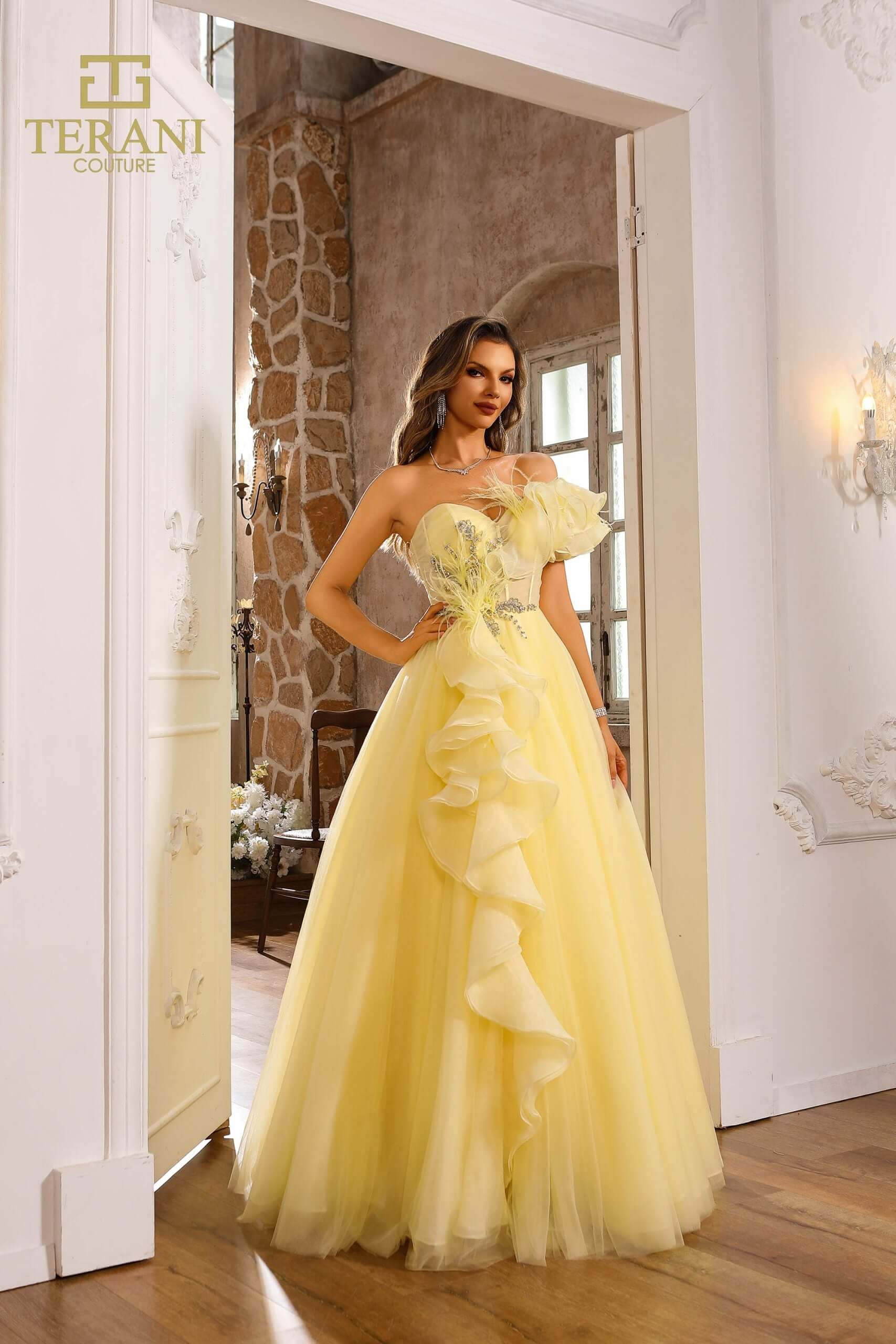 Asymmetric Off-shoulder Tulle Ballgown Prom Dress Asymmetric Off-shoulder Tulle Ballgown Prom Dress
