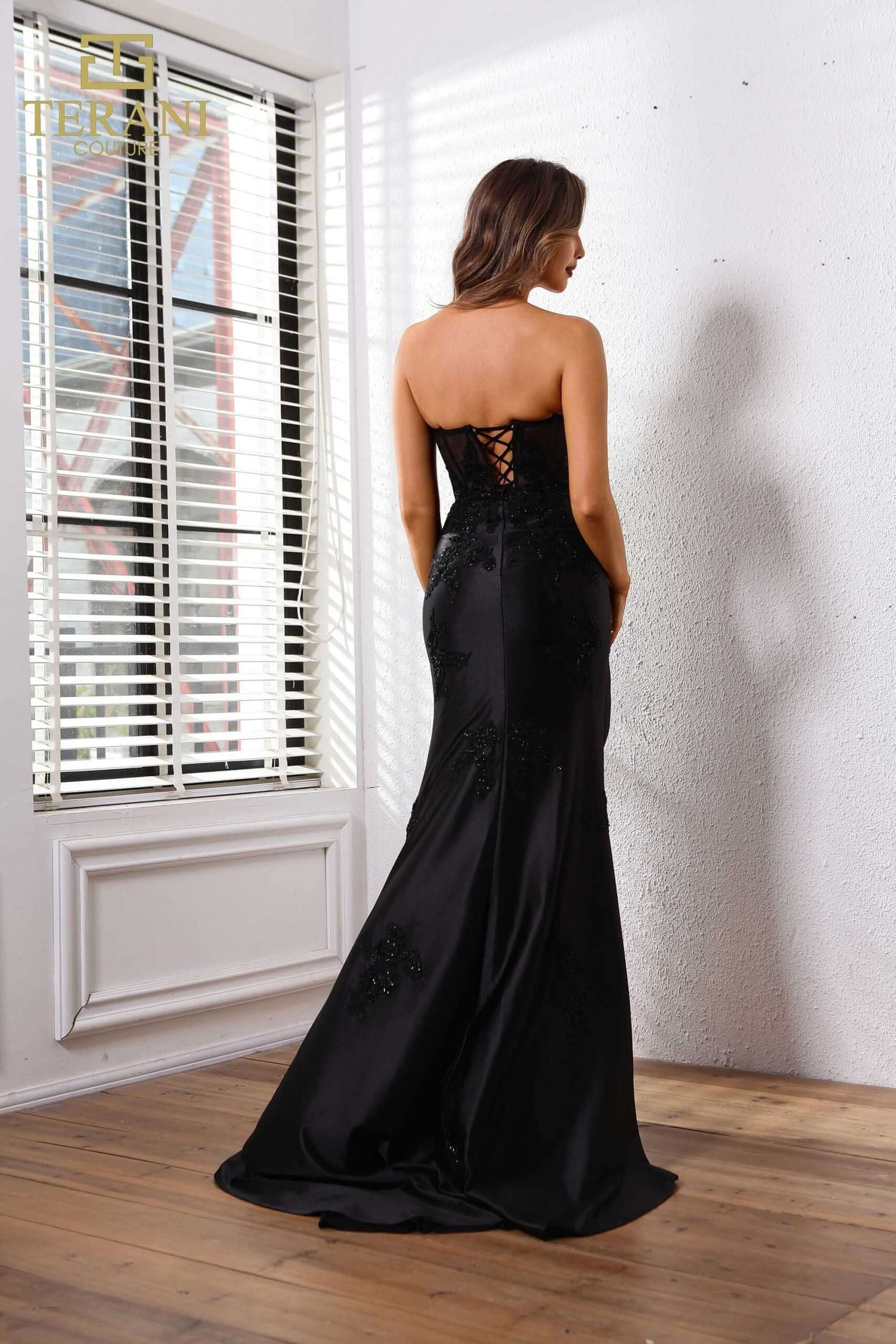 251P4541 TERANI Sweetheart Strapless Side Slit Bodycon Dress