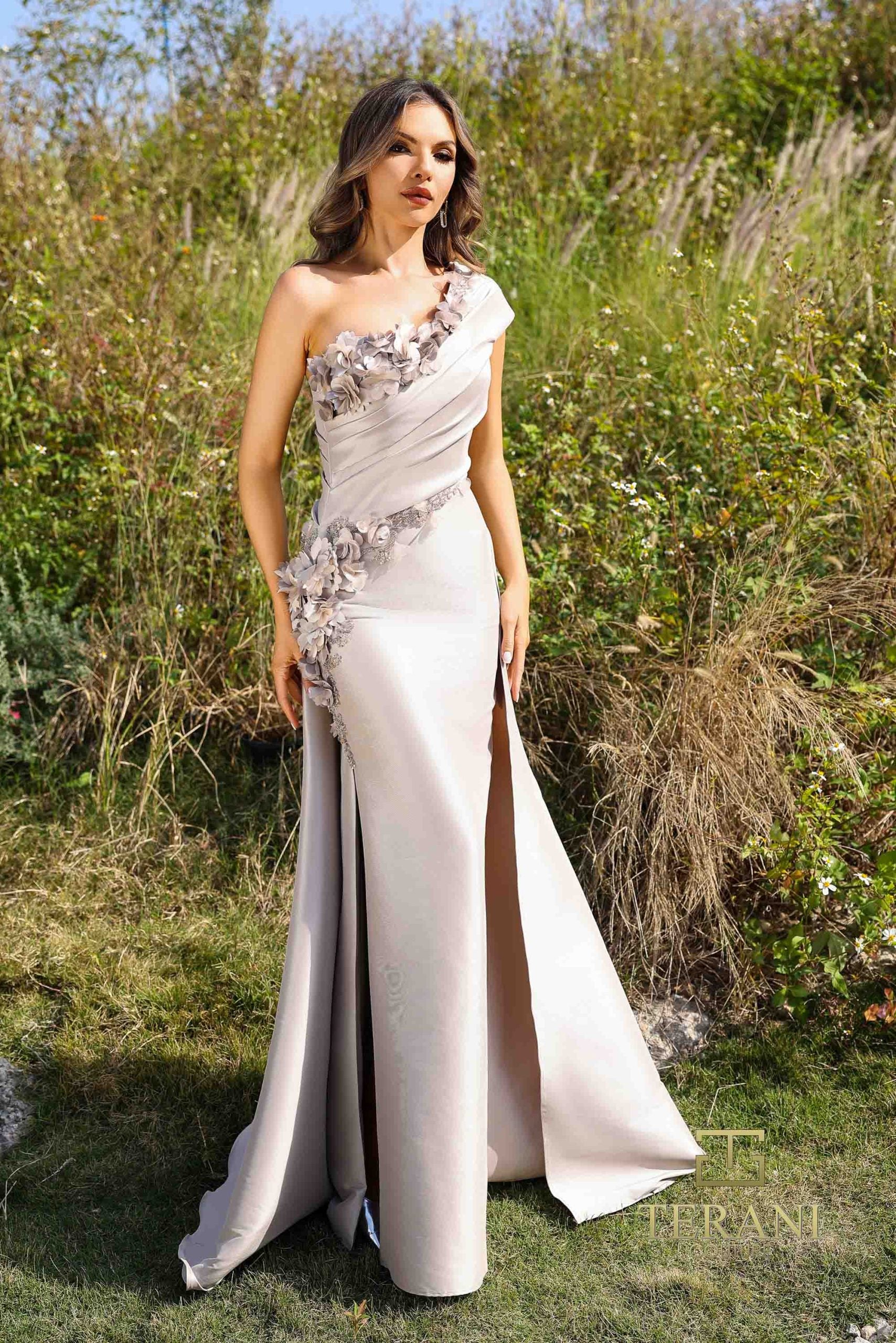 252E5116 – Fit and Flare Long Evening Dress