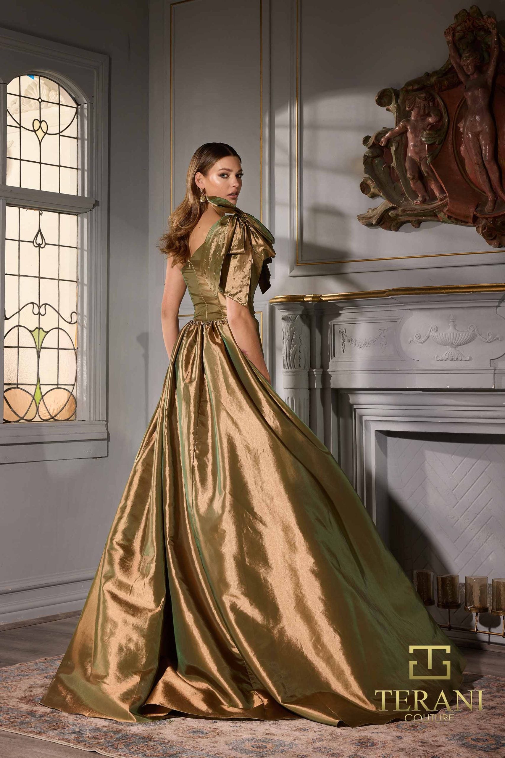 252E5531 – Fit and Flare Long With Overskirt Evening Dress