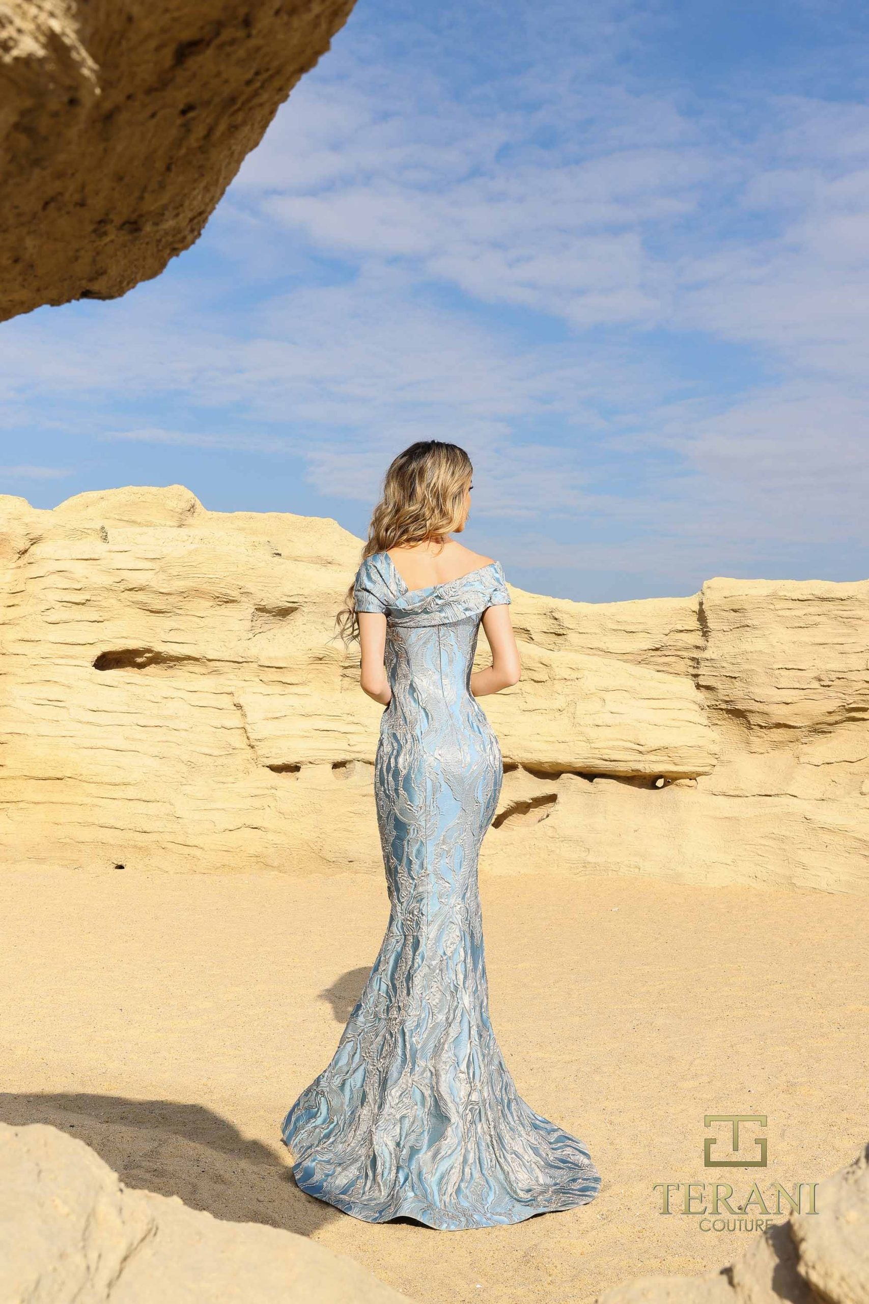 252M5520 – Bodycon Long MOB Dress