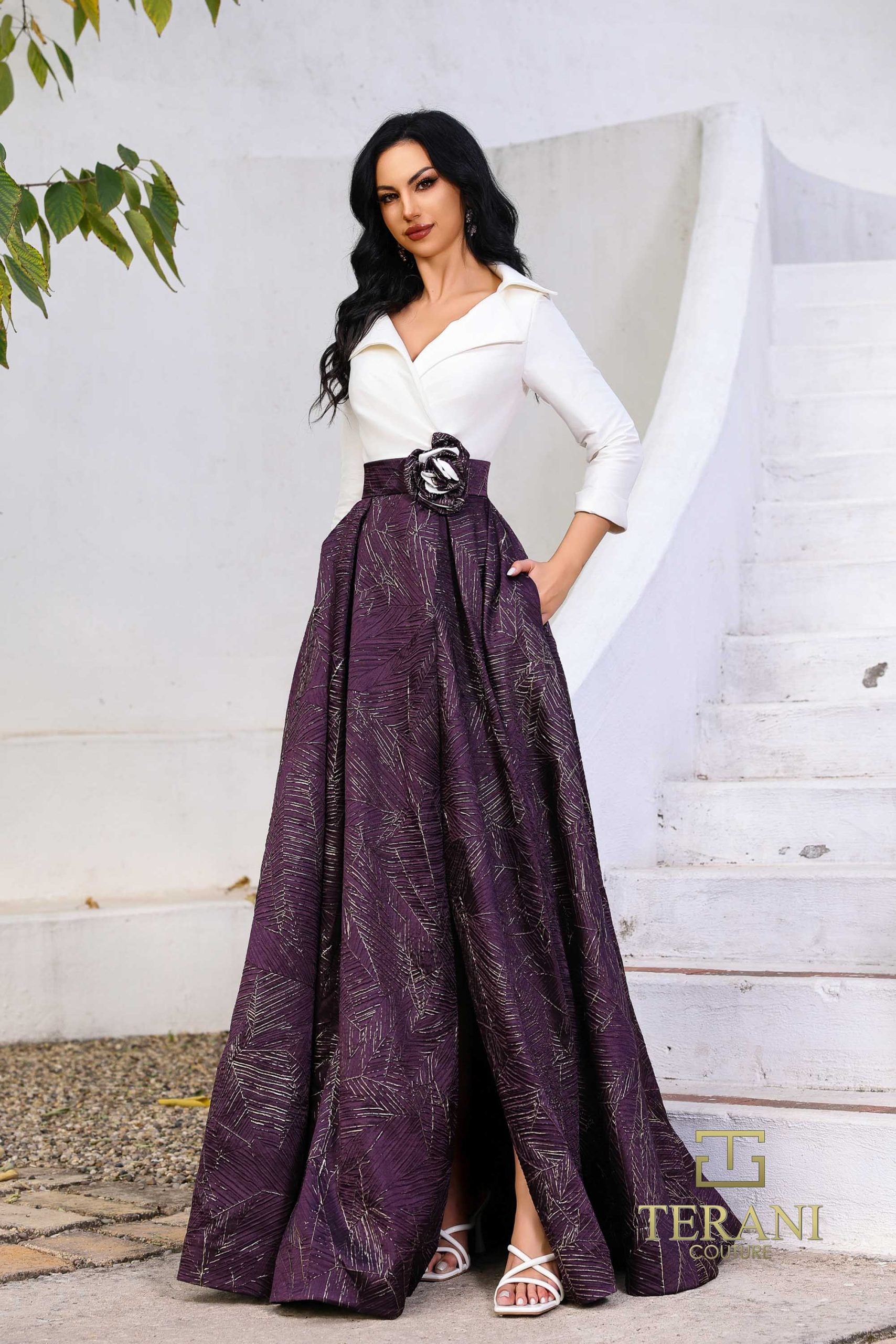 252M5522 – A-line Long MOB Dress - Ivory Black
