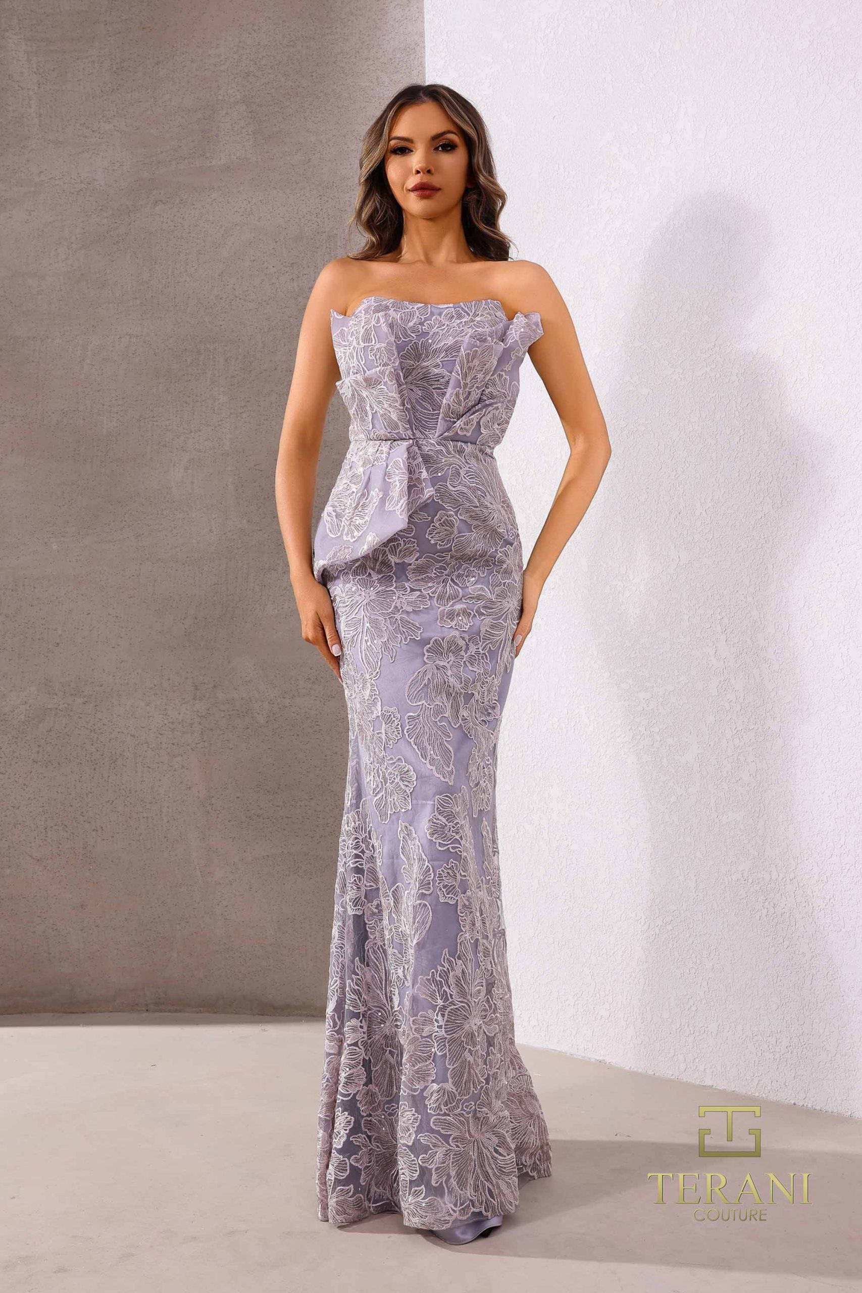 252E5135 – Fit and Flare Long Evening Dress - Silver