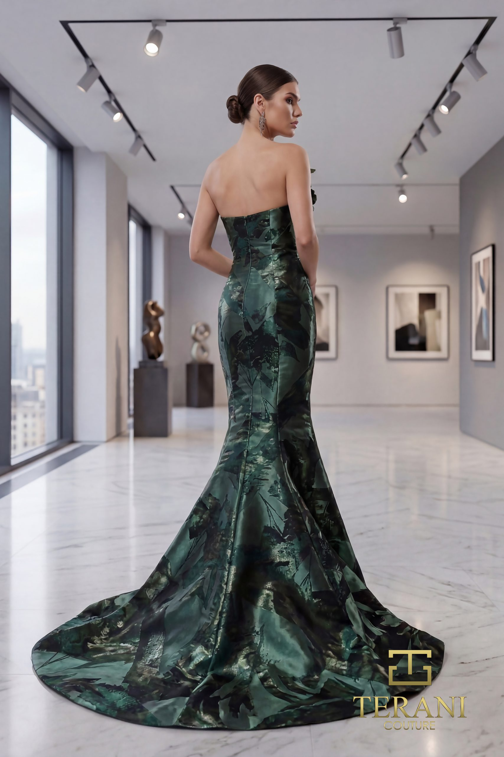 Straight Neck Shimmer Jacquard Mermaid Gown